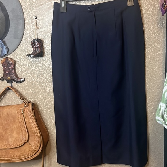 Acquisition Womens 2 piece skirt suit - Picture 6 of 12